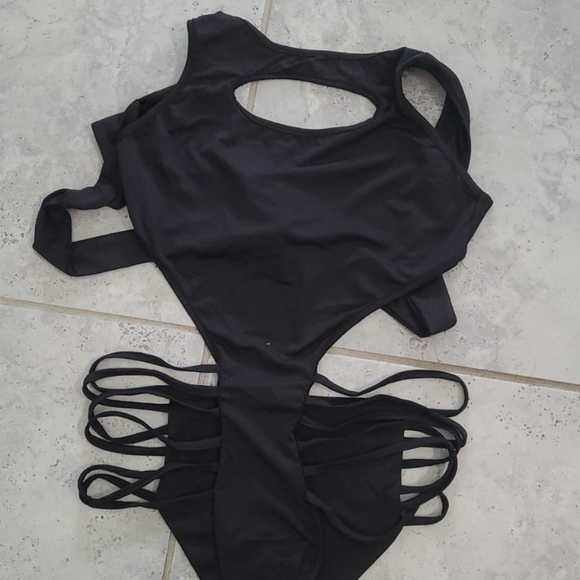 Read descriptions. Sexy one piece bathing suit wom - Picture 5 of 5